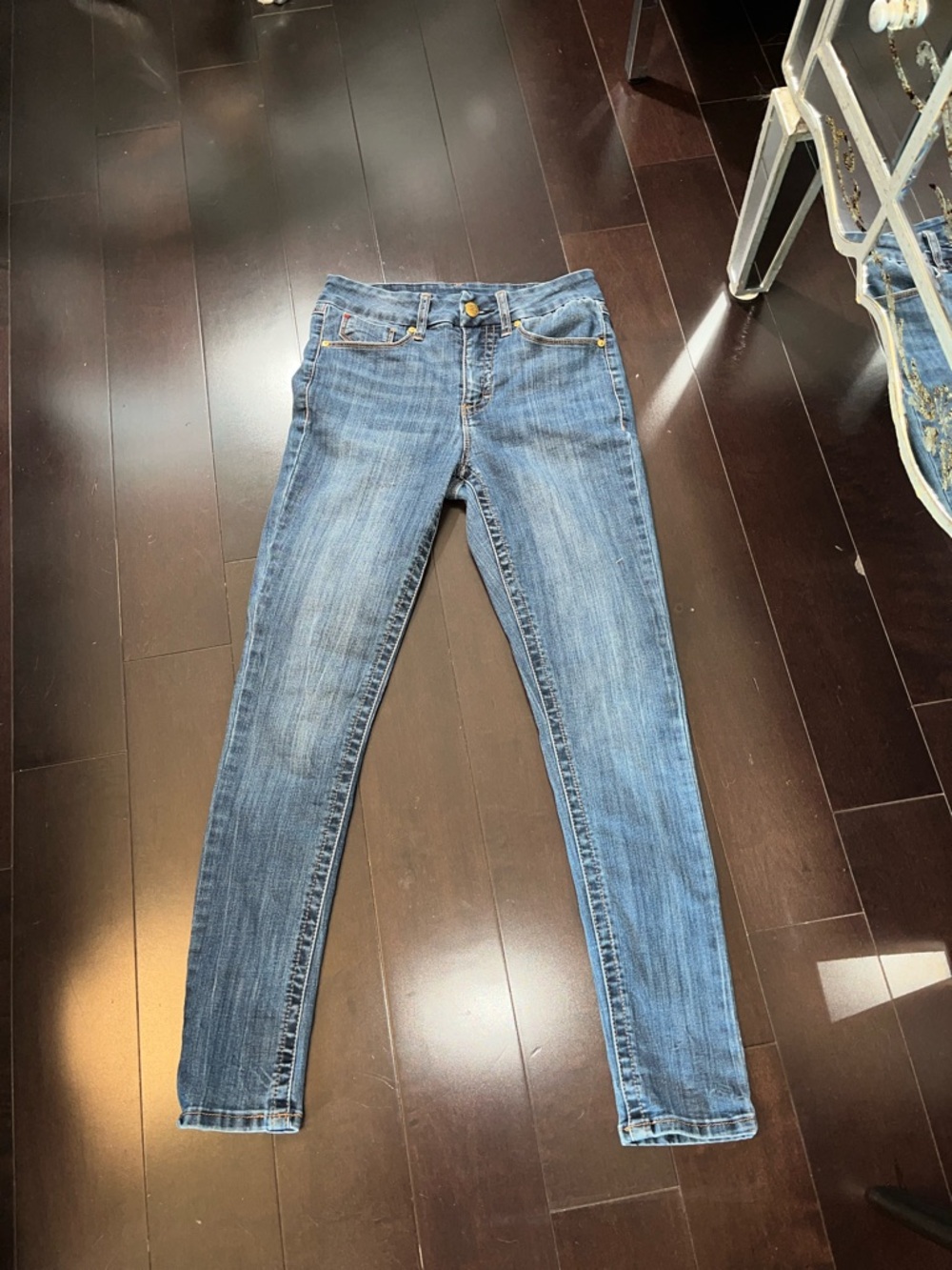 Seven7 Women's Skinny Jeans in Medium Blue Wash